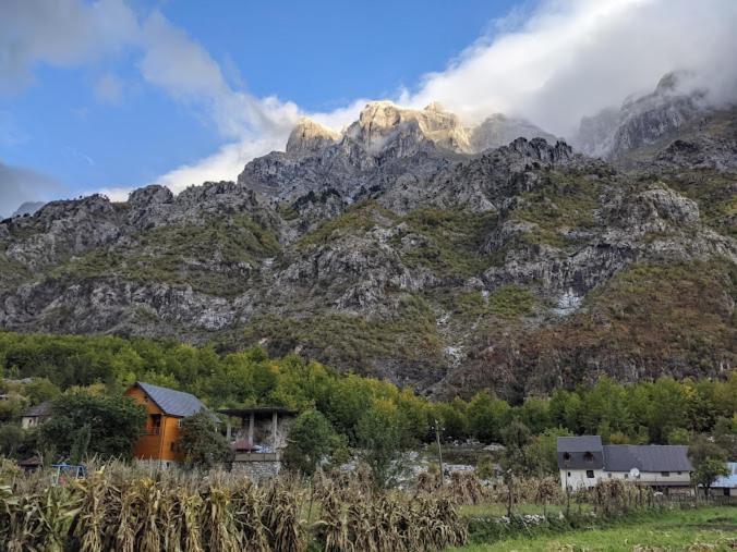 Guesthouse Mehmeti Valbone Dış mekan fotoğraf